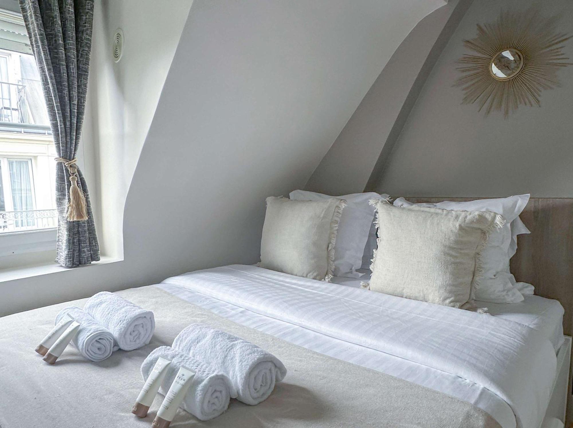 1612 B - In Pigalle Appartement *